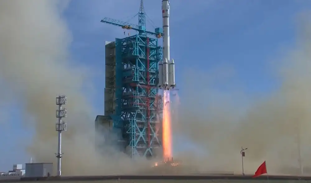 China es la tercera nación en poner humanos en órbita después de Estados Unidos y la antigua Unión Soviética. China es la tercera nación en poner humanos en órbita después de Estados Unidos y la antigua Unión Soviética.