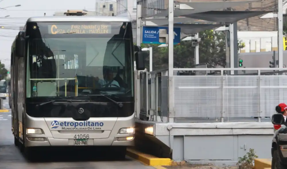 Metropolitano anuncia desvíos en el transporte urbano por manifestaciones