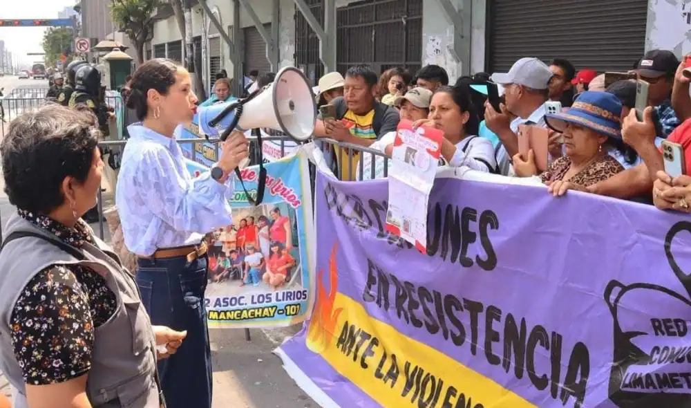 Representantes de las ollas comunes de Lima tuvieron un diálogo con la congresista Bazán para elevar su propuesta de aumento de presupuesto al debate parlamentario. Foto:  difusión