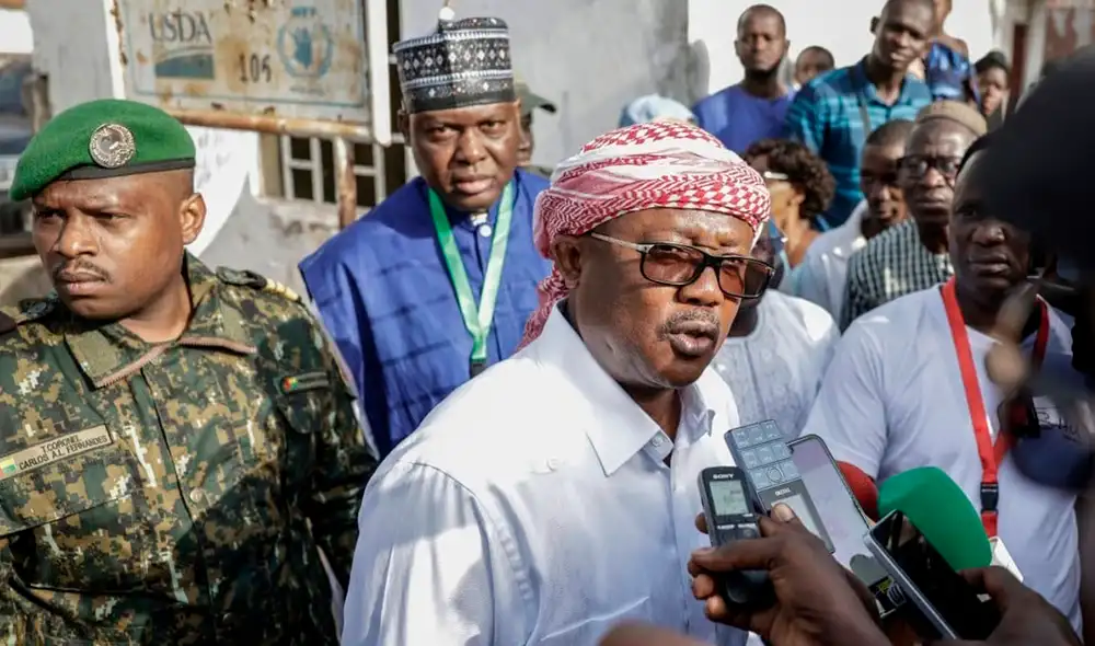 Golpe de Estado en Guinea-Bissau. Golpe de Estado en Guinea-Bissau.