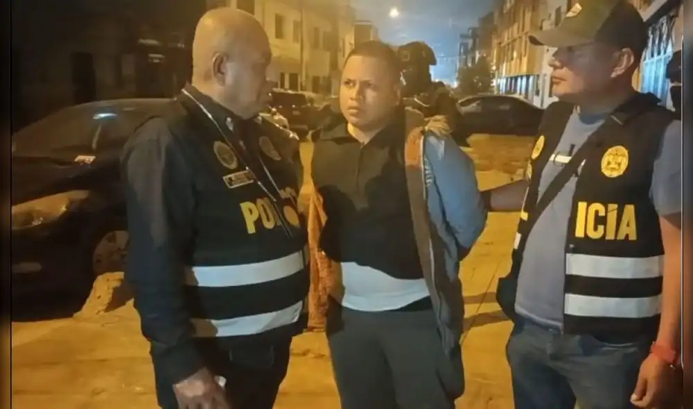 Gordo Abraham confiesa que disparó dos tiros a obreros en el Rímac. Gordo Abraham confiesa que disparó dos tiros a obreros en el Rímac.