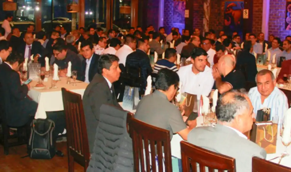 Los padres presentes participaron en un ambiente festivo, mostrando sus habilidades artísticas. Fuente: Difusión. Los padres presentes participaron en un ambiente festivo, mostrando sus habilidades artísticas. Fuente: Difusión.