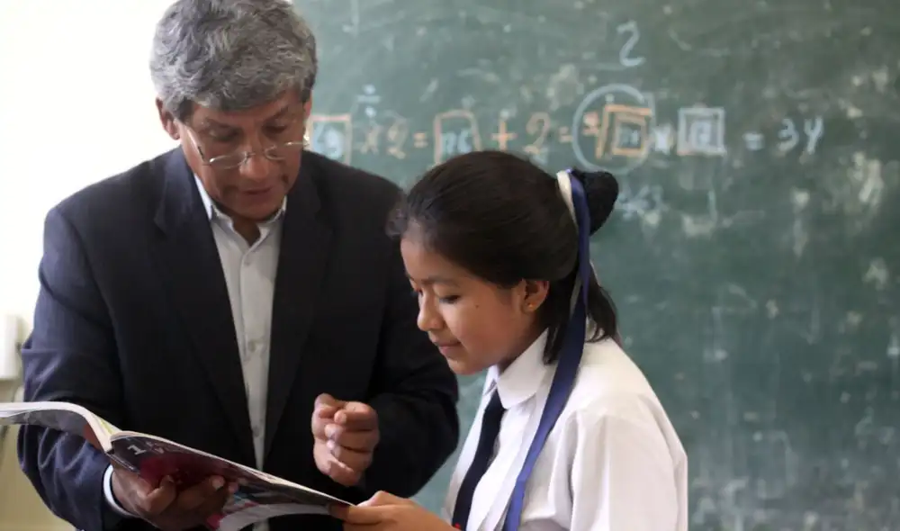 Los sueldos de docentes en el Perú oscilan entre S/3.500 y S/7.351, según información del Ministerio de Educación (Minedu).