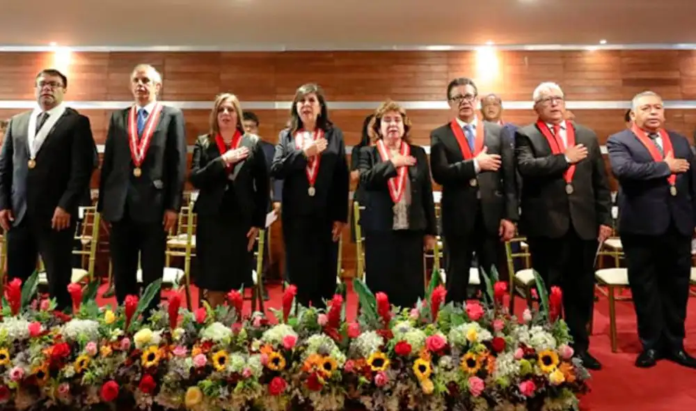 Autoridades judiciales y civiles se unieron en la Basílica Menor La Catedral de Trujillo. Fuente: Difusión. Autoridades judiciales y civiles se unieron en la Basílica Menor La Catedral de Trujillo. Fuente: Difusión.