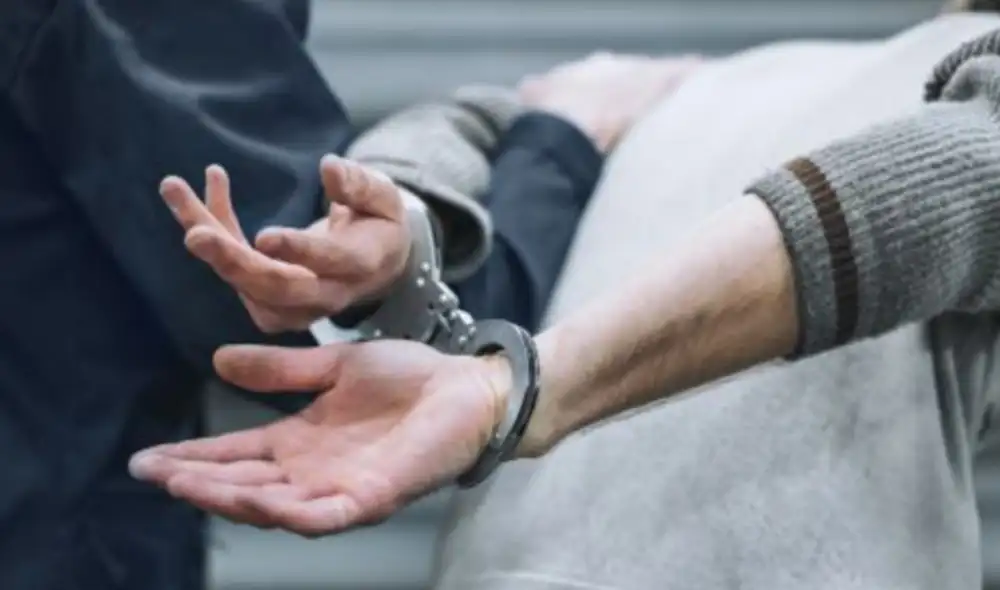 Los jueces ordenaron su inmediata captura tras hallarlos culpables de asalto. Fuente: Difusión.