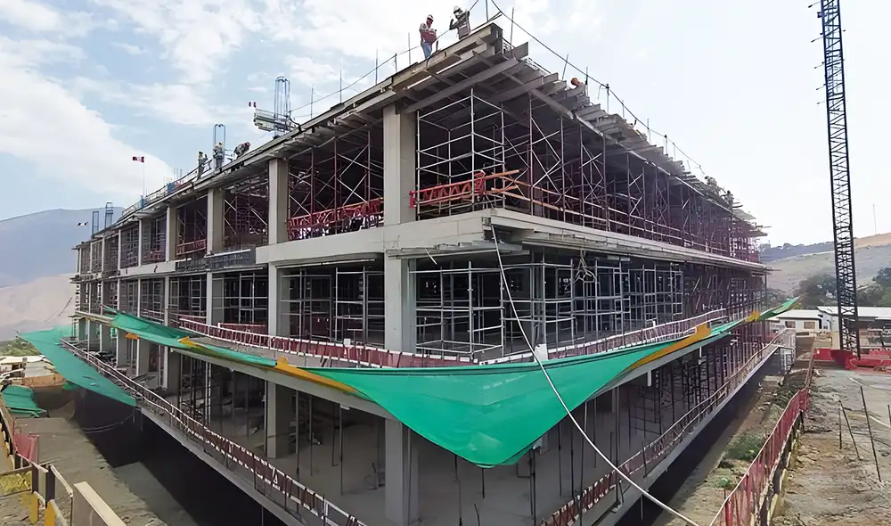 Dinero por nada: contrato por la construcción del Hospital de Cascas, en La Libertad, cifró en S/82 millones, subió en S/446 millones y no ha sido terminado "por falta de presupuesto". Foto: Infobras