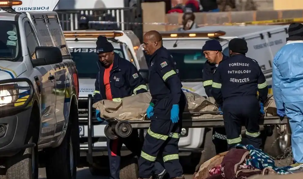 Foto referencial de un tiroteo en Sudáfrica que ocurrió en julio de 2022 y dejó al menos 19 personas fallecidas. Foto referencial de un tiroteo en Sudáfrica que ocurrió en julio de 2022 y dejó al menos 19 personas fallecidas.