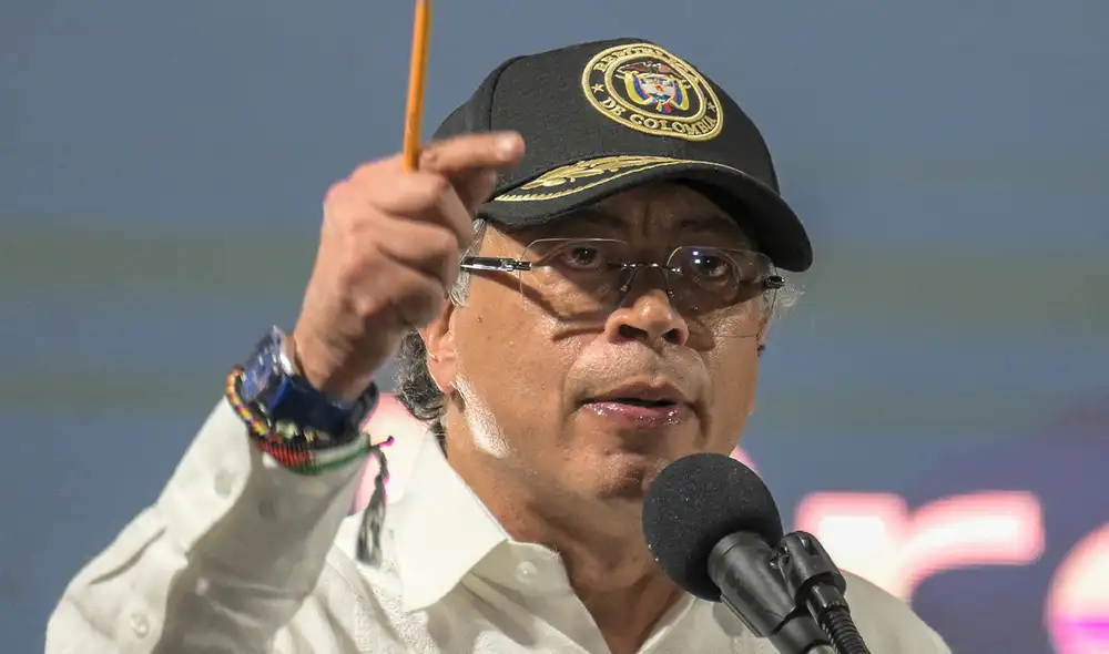 El reportaje difundido por la cadena pública RTVC informó sobre dos cuerpos encontrados en Puerto López. Foto: AFP. El reportaje difundido por la cadena pública RTVC informó sobre dos cuerpos encontrados en Puerto López. Foto: AFP.