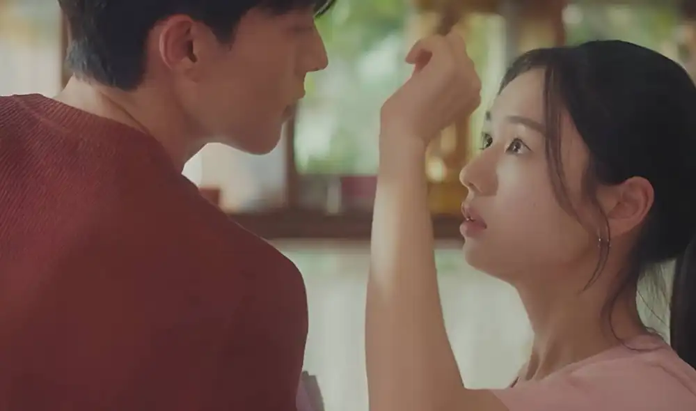 Ahn Eun Jin y Jang Ki Yong protagonizan el k-drama 'Beso dinamita'. Ahn Eun Jin y Jang Ki Yong protagonizan el k-drama 'Beso dinamita'.