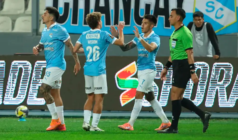 Sporting Cristal necesita volver a ganar o empatar para quedarse con el cupo de Perú 2. Foto: Carlos Felix/GLR Sporting Cristal necesita volver a ganar o empatar para quedarse con el cupo de Perú 2. Foto: Carlos Felix/GLR