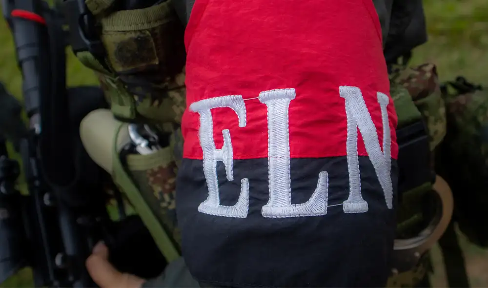 Dos explosiones en Cali, Colombia, la madrugada del martes resultaron en la muerte de dos policías durante un paro armado del ELN. Dos explosiones en Cali, Colombia, la madrugada del martes resultaron en la muerte de dos policías durante un paro armado del ELN.