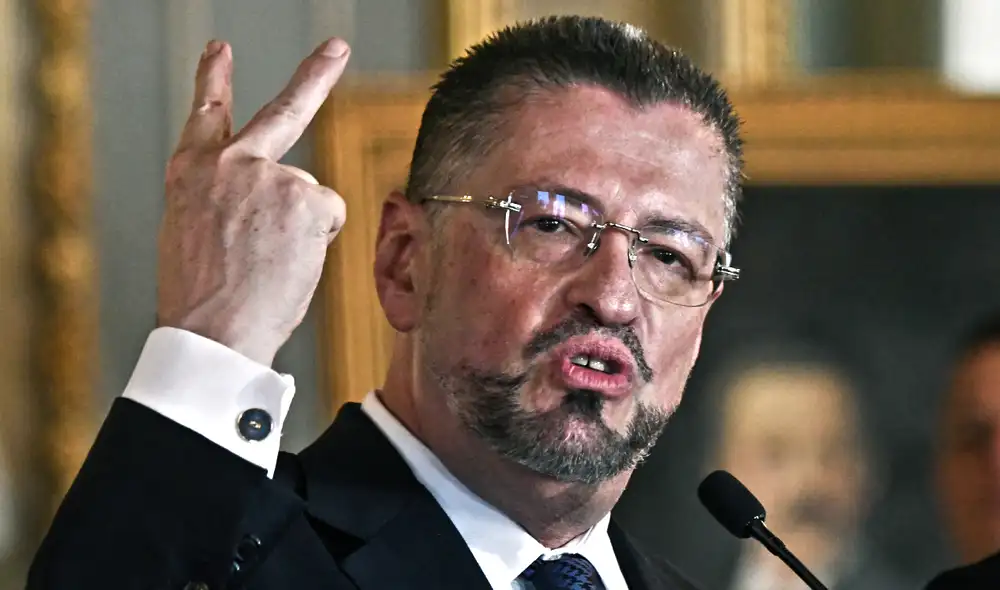 Rodrigo Chaves evitó su destitución tras una votación en el Congreso de Costa Rica que no logró los 38 votos requeridos para levantar su inmunidad.