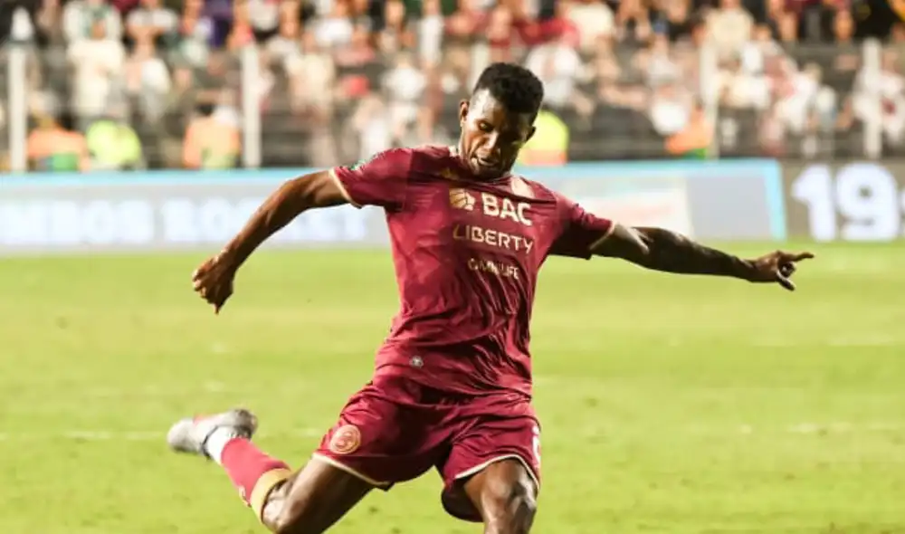 Saprissa y Alajuelense empataron 2-2 en la ida de la final de la Liga Promerica de Costa Rica. Foto: X