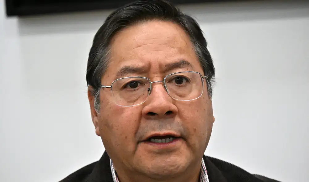 La medida elevó los precios de la gasolina y generó filas en estaciones de servicio. Foto: AFP La medida elevó los precios de la gasolina y generó filas en estaciones de servicio. Foto: AFP