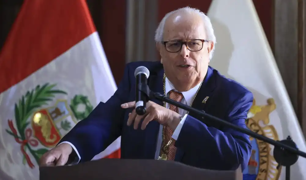 Julio Velarde también defendió la obligatoriedad y las cuentas individuales en un sistema de pensiones. Foto: Andina