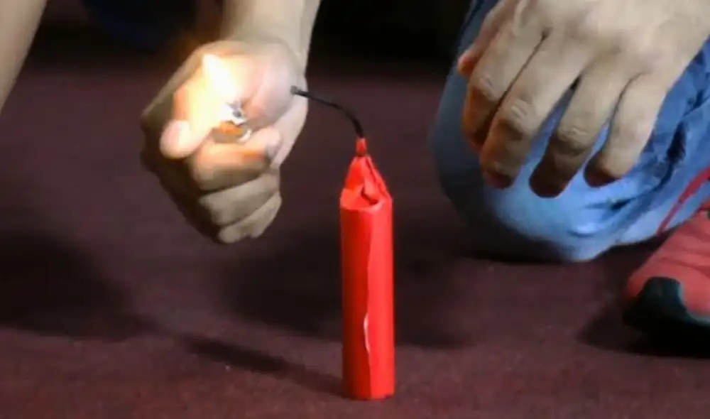 Un menor de 17 años resultó herido tras la explosión de un cartucho de dinamita en Pisco, Ica, mientras presuntamente intentaba colocarlo en un negocio.