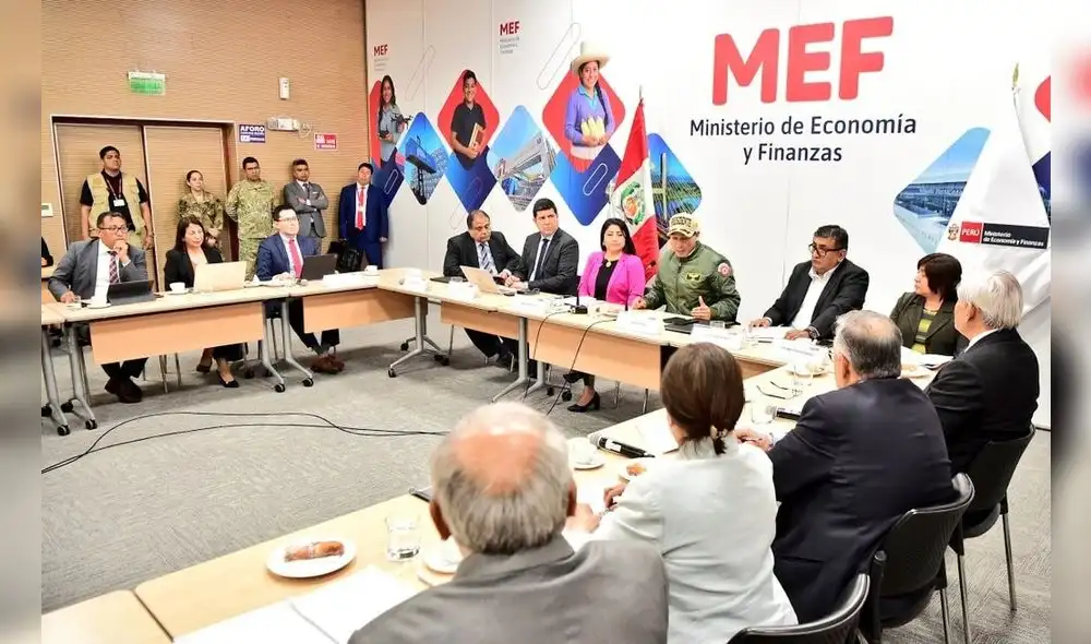 El presidente José Jerí se reunió con la ministra de Economía y el directorio de Petroperú. Foto: MEF El presidente José Jerí se reunió con la ministra de Economía y el directorio de Petroperú. Foto: MEF