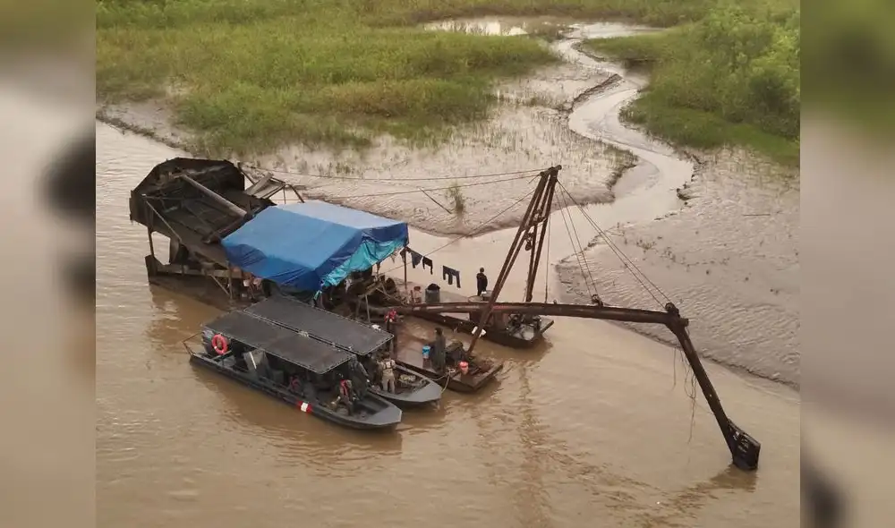 Mineria ilegal en Tambopata. Foto: Mindef