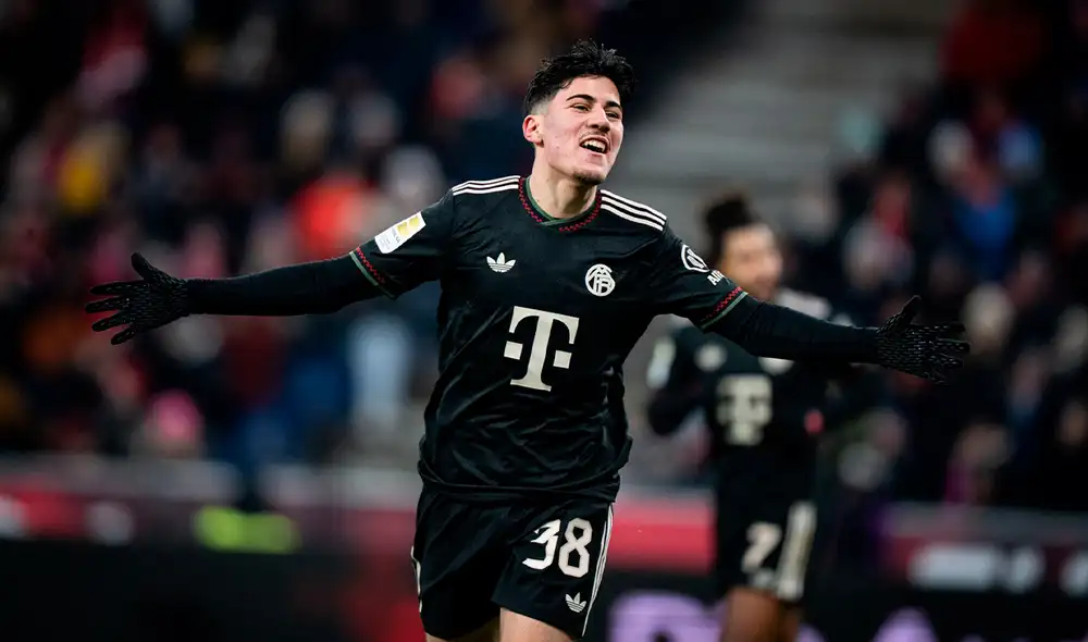 Felipe Chávez participe en el 5-0 de Bayern Múnich frente a Salzburgo. Foto: vía X