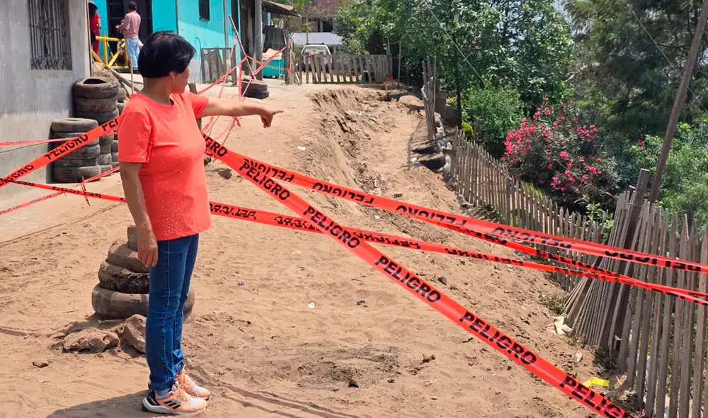 "Defensa Civil vino, puso cintas de peligro y se fue", indicó un morador. Créditos: Silvana Quiñonez / La República.