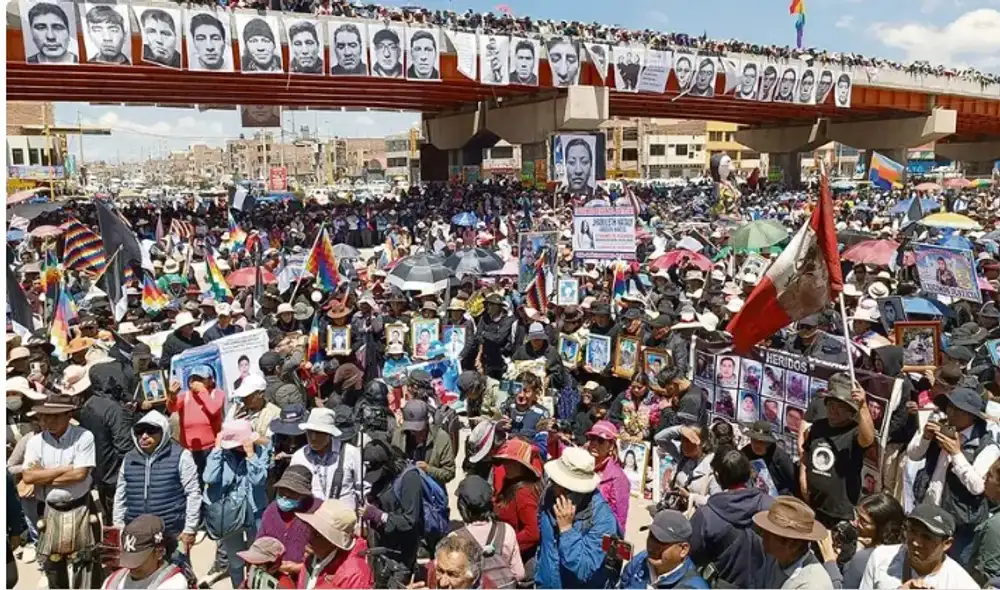 Juliaca reclama justicia por las víctimas de las protestas contra Dina Boluarte