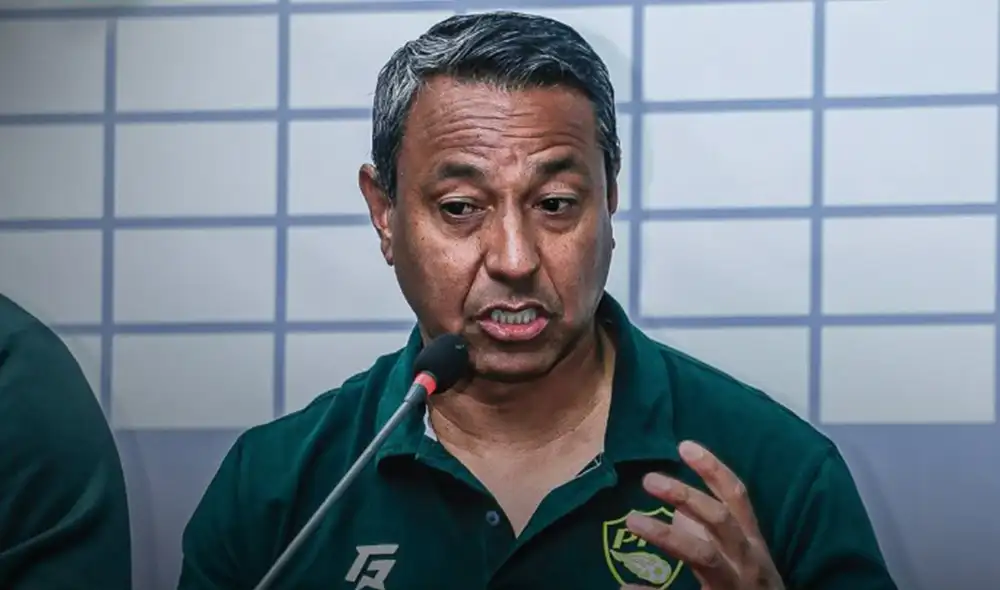 Nolberto Solano criticó a los clubes peruanos por su escasa inversión en menores. Foto: Federación de Fútbol de Pakistán Nolberto Solano criticó a los clubes peruanos por su escasa inversión en menores. Foto: Federación de Fútbol de Pakistán