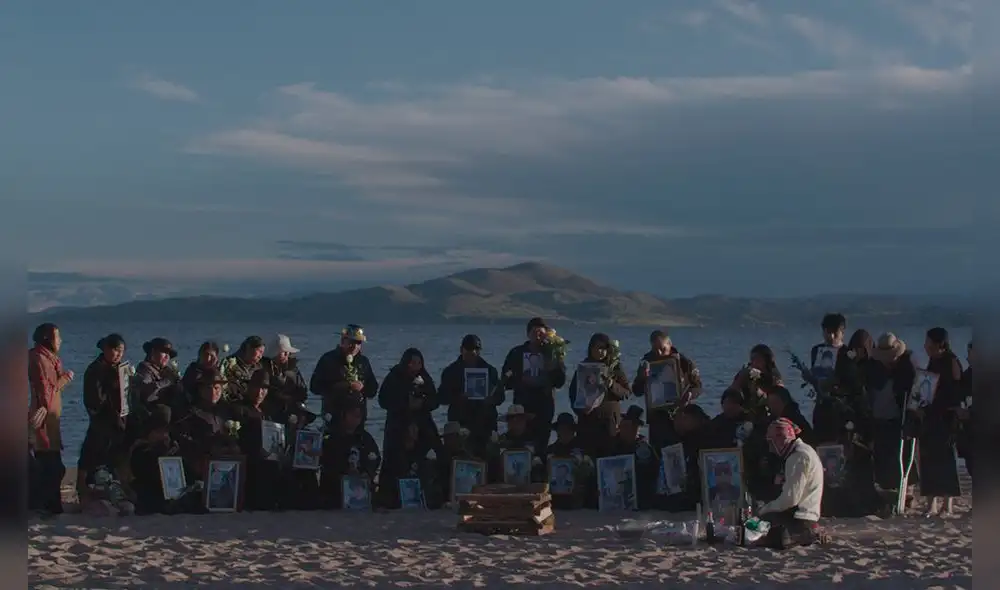 Documental dirigido por Javier Corcuera.