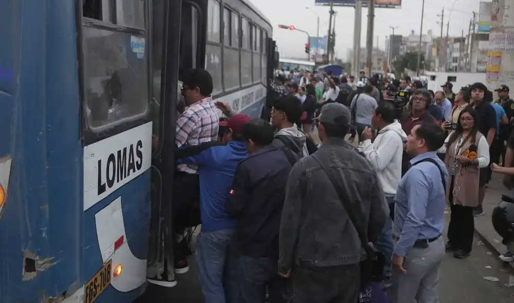 Gremios de transporte divididos y nuevos compromisos del Ejecutivo