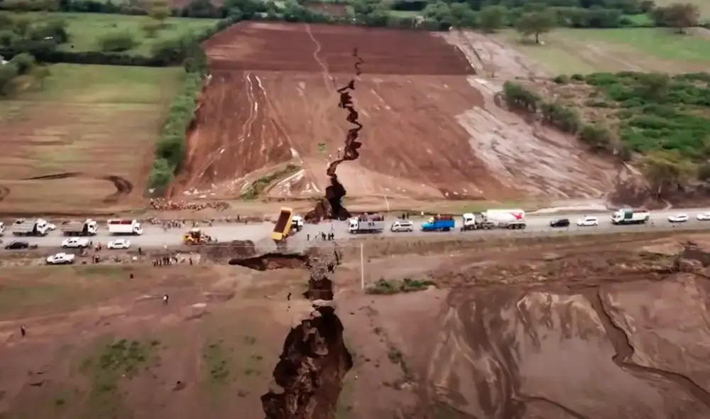 Una enorme grieta en África de unos 3.500 kilómetros de longitud podría dar origen a un nuevo océano, según estudio. Foto: Saxafimedia