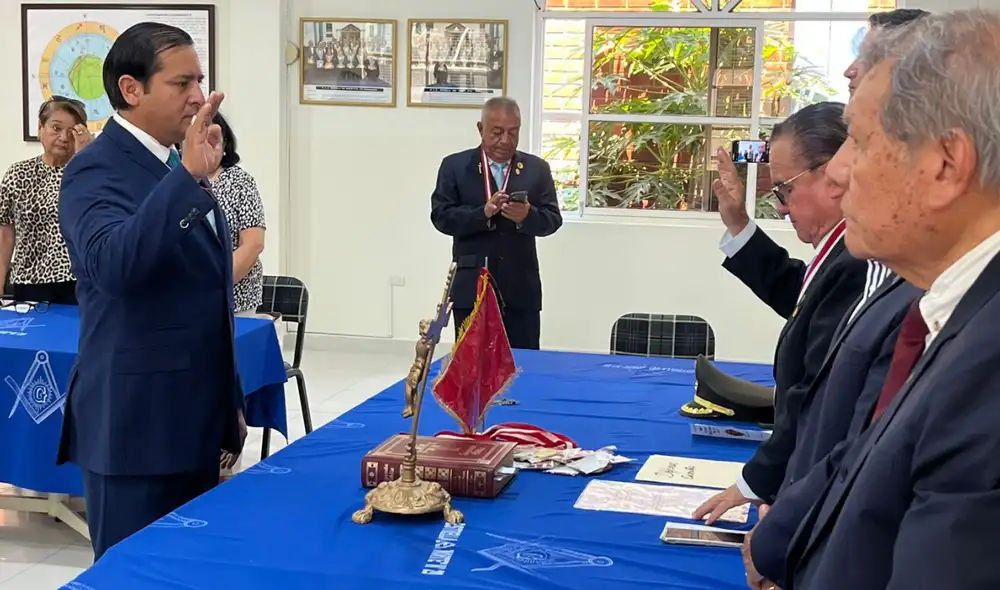 El acto, realizado en la Respetable Logia Simbólica “Estrella del Norte Nº 29”, fue presidido por el Dr. Oswaldo Mendoza, quien resaltó la trayectoria y valores de compromiso de ambos profesionales.