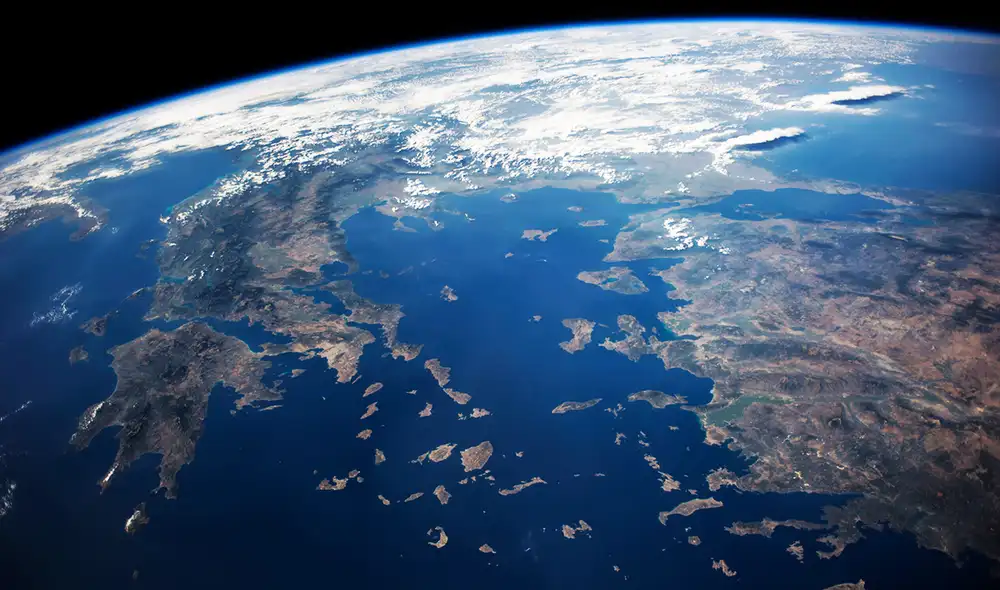 Dos masas continentales chocarán dentro de 30 millones de años. Foto: NASA