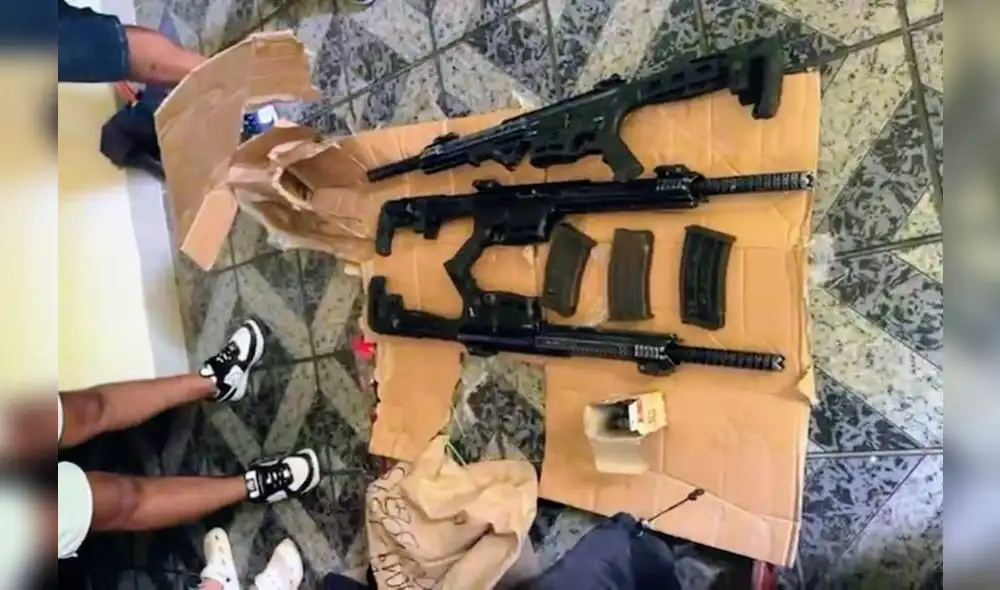 Armamento incautado en Carapongo, Lurigancho-Chosica. Armamento incautado en Carapongo, Lurigancho-Chosica.