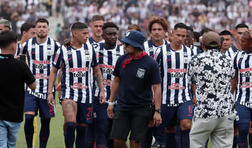 Alianza Lima lleva a cabo su Noche Blanquiazul en Matute. Foto: Sebastián Blanco/GLR
