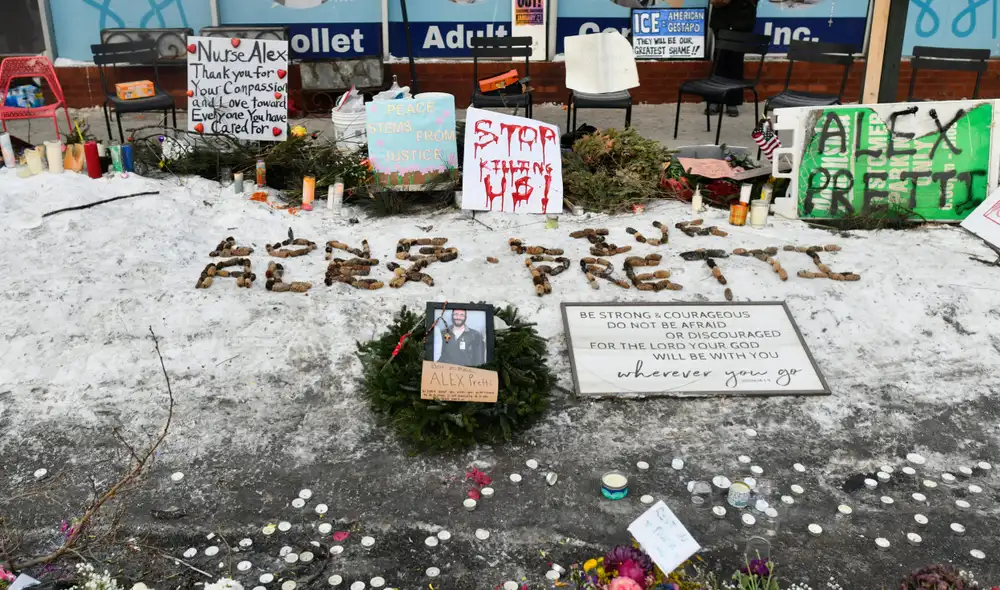 Los padres de Pretti rechazaron las declaraciones del DHS sobre su asesinato y exigen justicia.