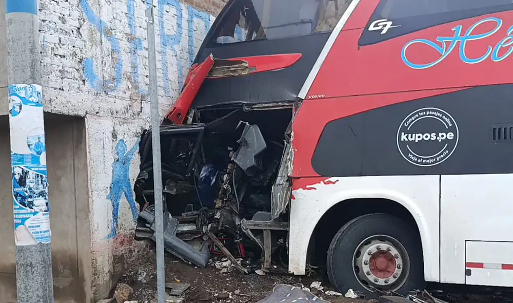 Unidad partió desde Tacna rumbo a la ciudad de Juliaca. Foto: Liubomir Fernández - La República.