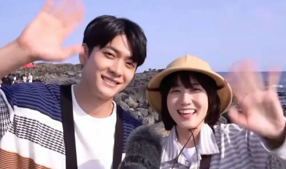 Kang Tae Oh y Park Eun Bin en el rodaje de 'Woo, una abogada extraordinaria'.