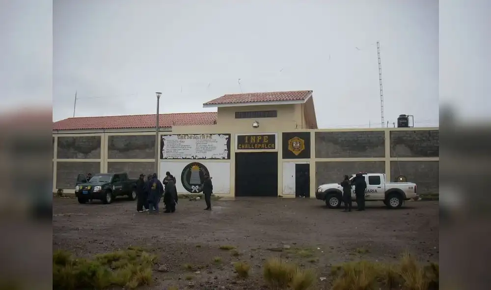 Autoridades investigan la muerte de un interno registrada dentro del penal de máxima seguridad. Foto: Andina.