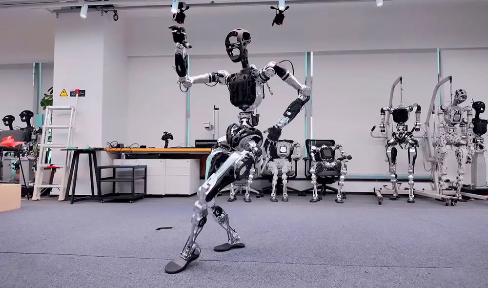 PNDbotics afirma que el robot Adam puede desempeñarse en la investigación, asistencia médica y rehabilitación. Foto: PNDbotics