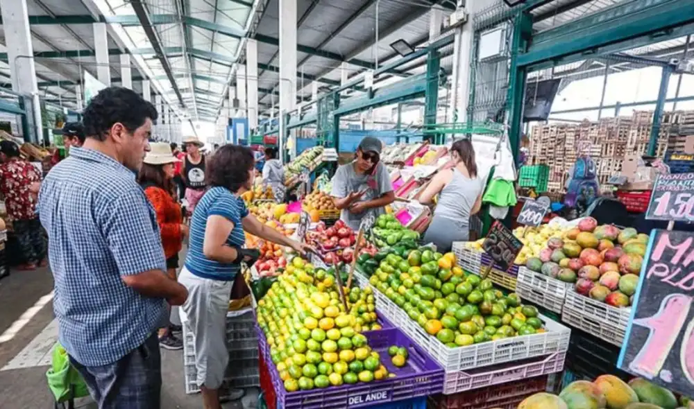 El aumento de precios de enero fue leve y concentrado en servicios, mientras que transporte y algunos alimentos ayudaron a contener la inflación.