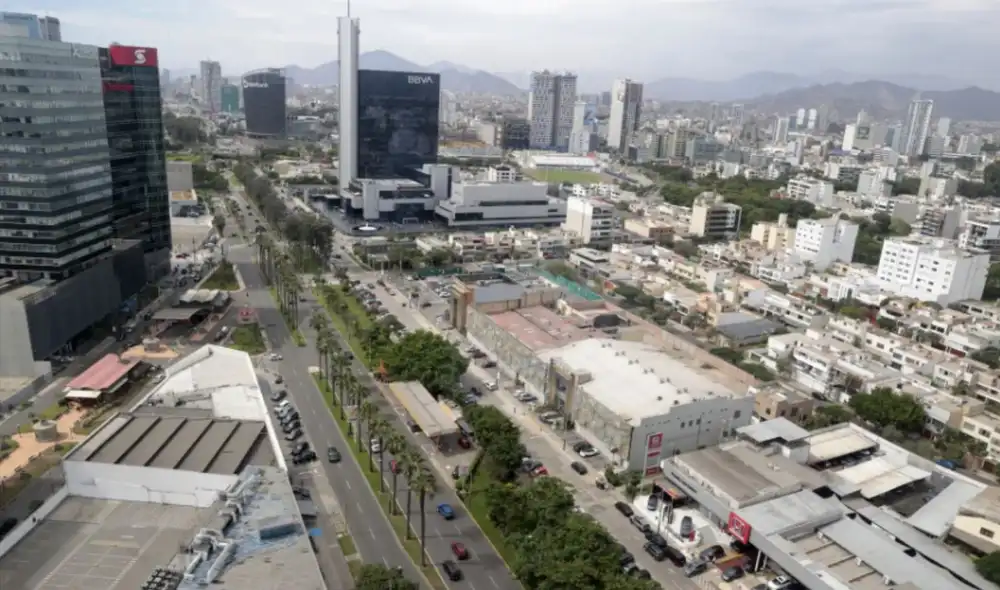 Mientras que un 70% de negocios proyectan un aumento en sus niveles de venta, el 51% de empresas optará por mantener sus planes de inversión similares al año pasado Mientras que un 70% de negocios proyectan un aumento en sus niveles de venta, el 51% de empresas optará por mantener sus planes de inversión similares al año pasado