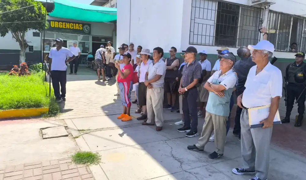 Policías retirados exigen una mejor atención médica en Chiclayo. Foto: Emmanuel Moreno / La República