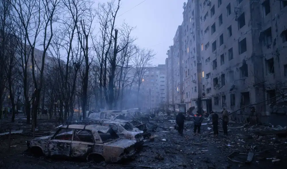 Daños en una zona residencial en Donetsk, Ucrania. Foto: AFP