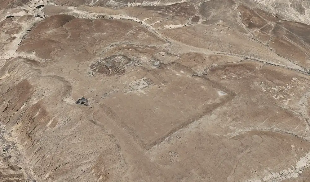 Un templo y geoglifo descubiertos fueron parte de un conjunto agrícola de Valle Chicama. Foto: Carito Tavera / Programa Arqueológico Chicama