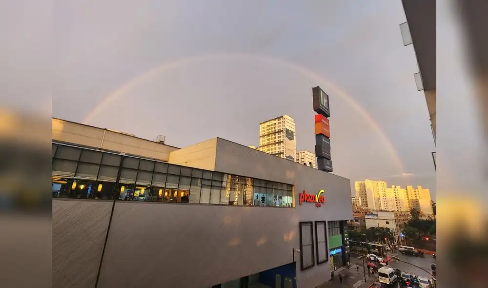 Diversos usuarios fotografiaron y grabaron el momento Diversos usuarios fotografiaron y grabaron el momento