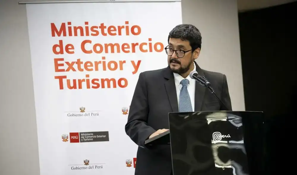 Ministro de Comercio Exterior, José Reyes, renuncia al partido político Primero La Gente