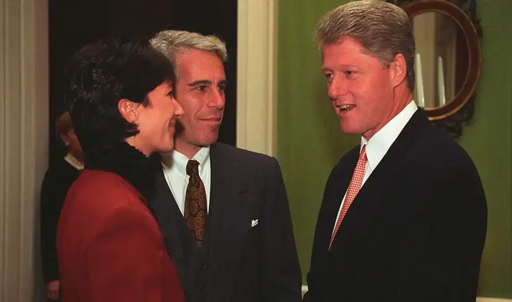 Jeffrey Epstein y Bill Clinton se reúnen en la Casa Blanca, durante un evento celebrado en 1993. Jeffrey Epstein y Bill Clinton se reúnen en la Casa Blanca, durante un evento celebrado en 1993.