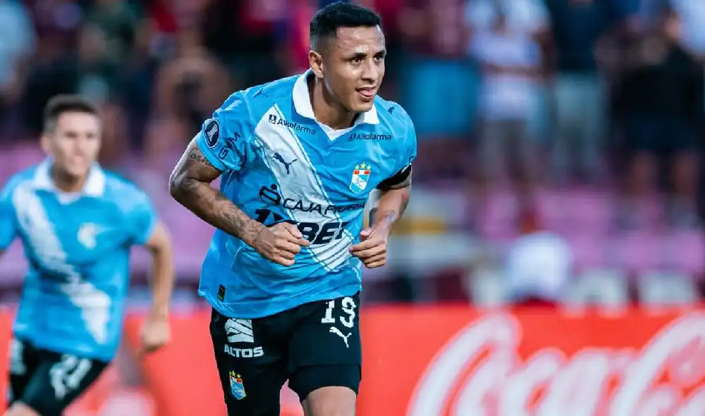 Yoshimar Yotún marcó de penal ante Carabobo.
