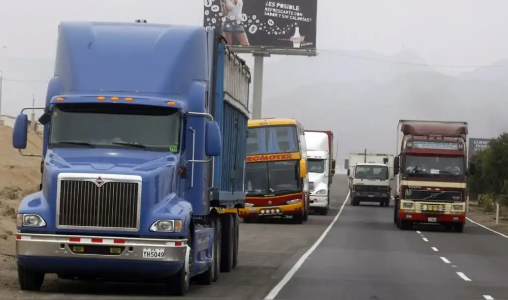 Camiones de carga de materiales y alimentos entra en el orden de prioridad para abastecer GNV.