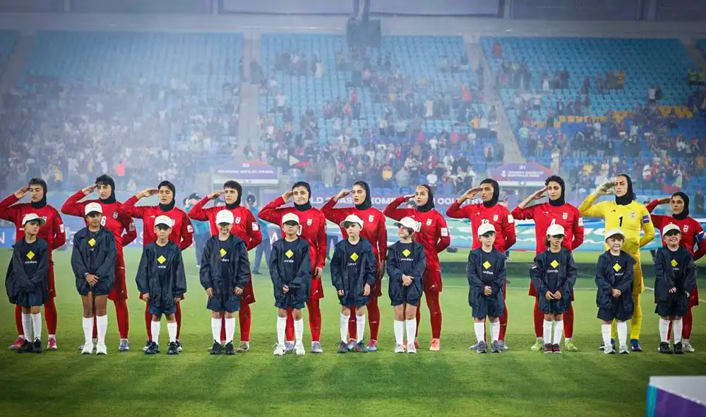 Las jugadoras de Irán se negaron a cantar su himno en el partido frente a Corea del Sur. Foto: AFP