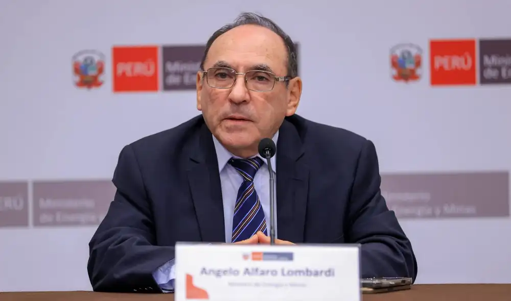 Ministro de Energía y Minas en conferencia de prensa sobre crisis energética